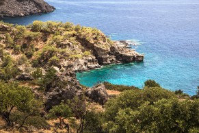crete-greece-sounia-hill-ocean