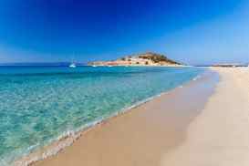 Simos-beach-in-Elafonisos-island-in-Greece.-Elafonisos-is-a-small-Greek-island-min